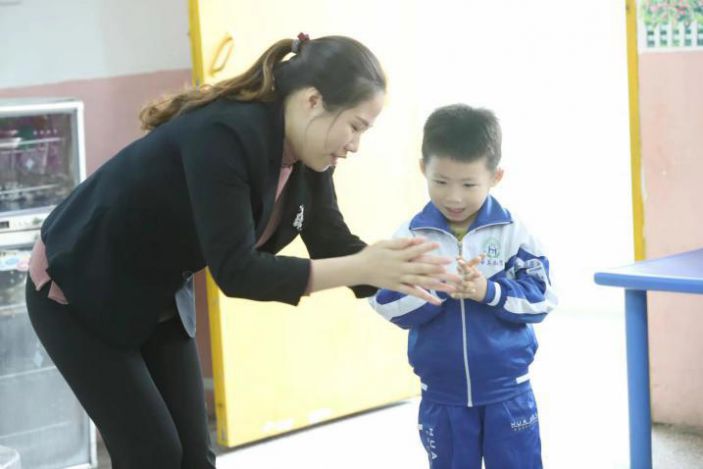 康美醫院走進育才幼兒園 教小朋友如何做好“手衛生”